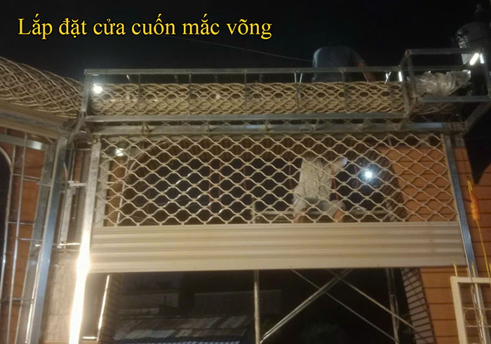 Lắp đặt cửa cuốn mắc võng