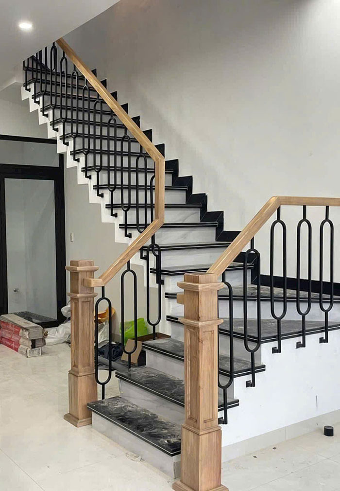 Lan can cẩu thang sắt đơn giản