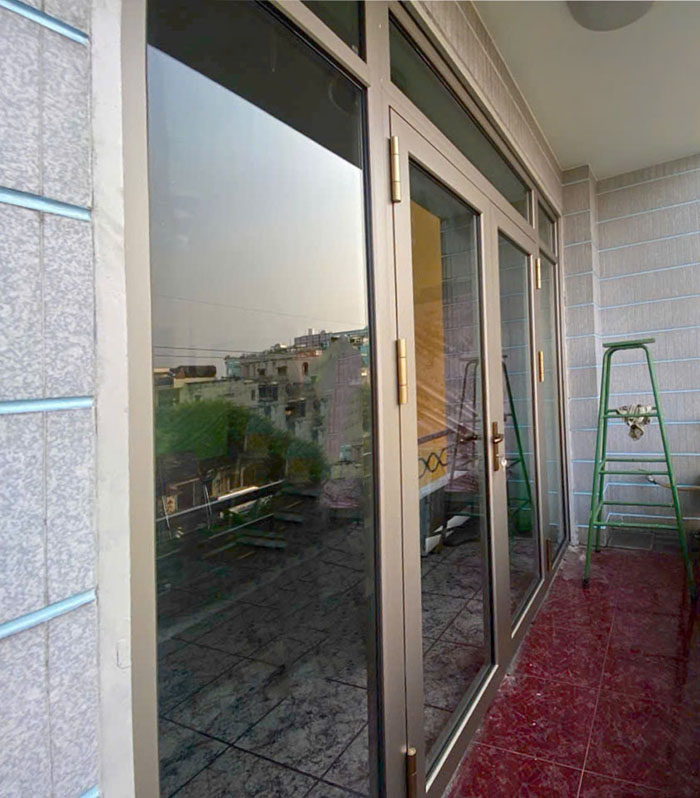 Cửa nhôm Maxpro, lan can nhôm maxpro cho nhà phố sang trọng